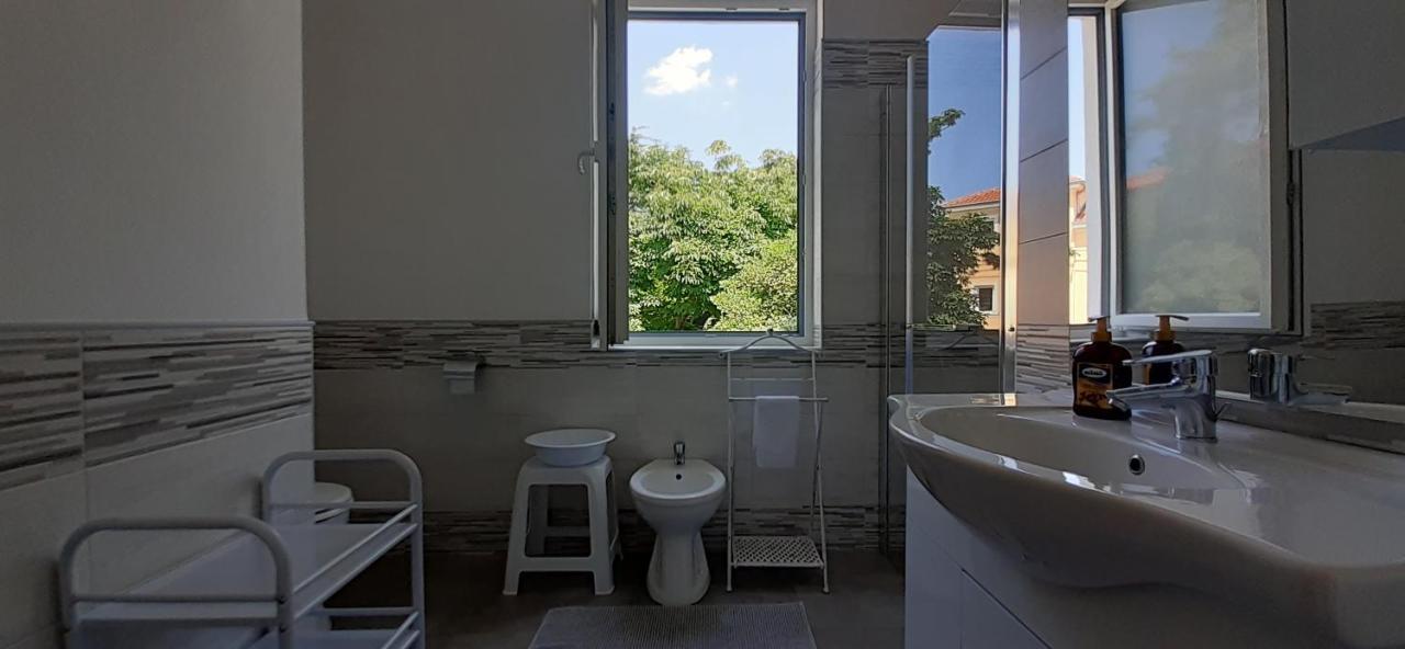 Apartments Villa Sandi Izola Bagian luar foto